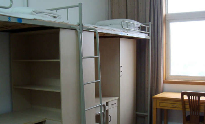 Zhengzhou University dormitory room